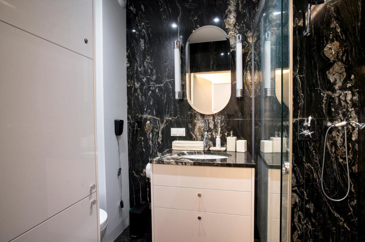 Boulevard Drobnera Apartment